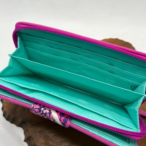 Vera Bradley Turn Lock Zip Around RFID Modern Medley  Wallet Pink Purple - Picture 4 of 7
